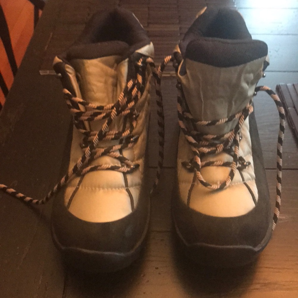 Naturalizer snow boots - taupe and blk